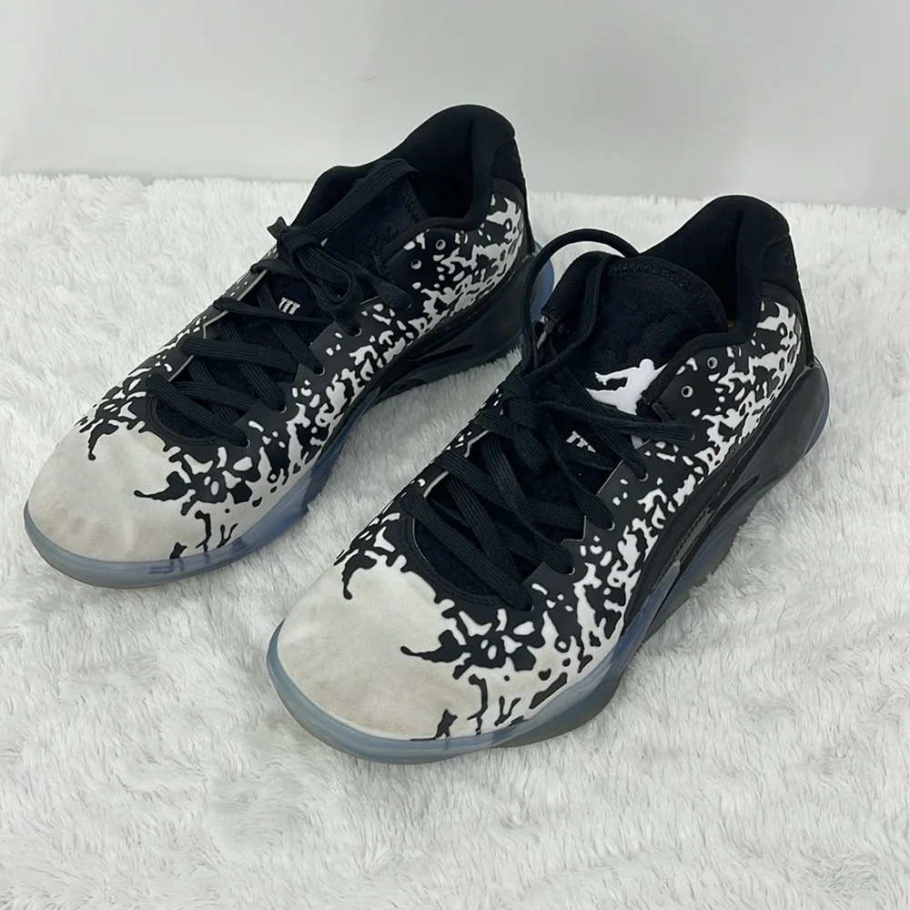 Nike JORDAN ZION 3 Black and White Athletic Shoes YOUTH SIZE 6
